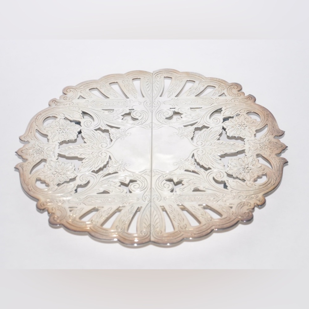 Wallace Silver Plated Large Engraved Trivet Vintage Expandable Footed #7332
